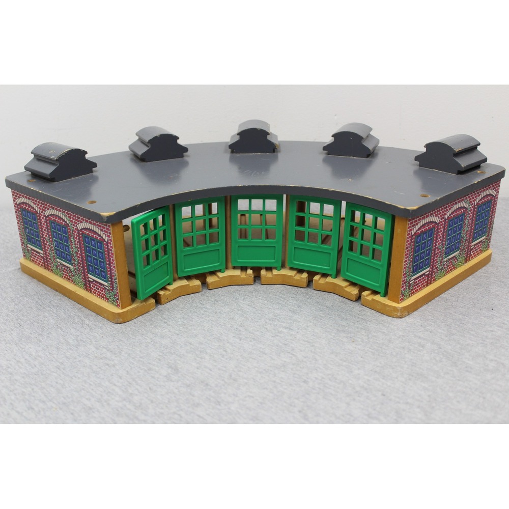 Brio Toy Kids OS Multi Roundhouse Engine House Wooden Railway 5-Bay Shed